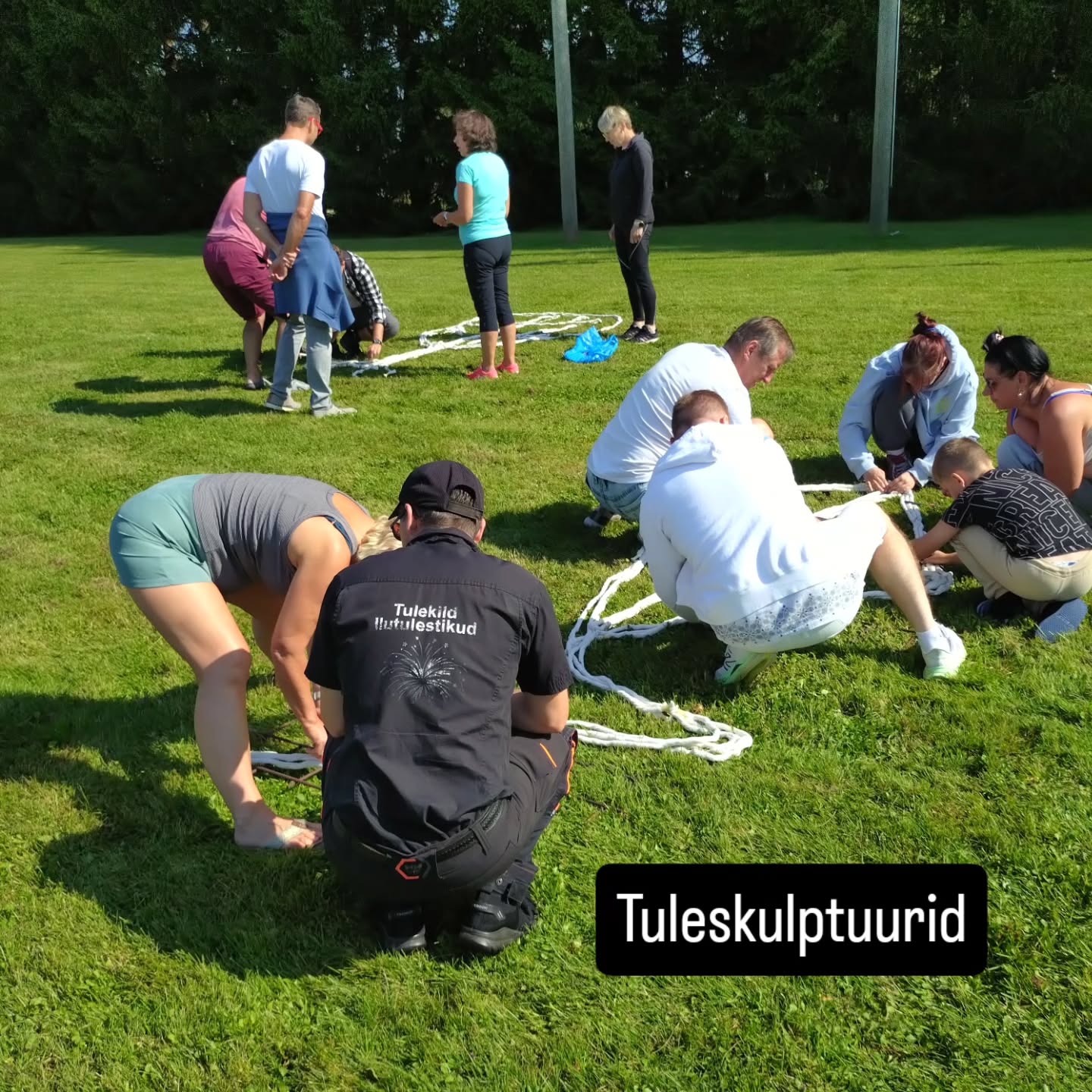 https://www.facebook.com/share/v/1CJQHoPuwU/ https://www.instagram.com/p/DNI6xz1IU18/?img_index=1&igsh=dThqYnJtMWx0bGt1
The post Tuleskulptuuride töötuba suvepä